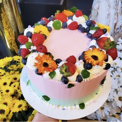Cake Decorating Class with Natalie Dutton - Image 12